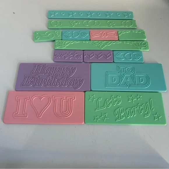 Rub & Draw Create A Card Set - Picture 2 of 3